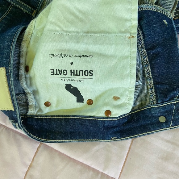 AG ADRIANO GOLDSCHMIED, INC Hailey cut-off short - Picture 6 of 7